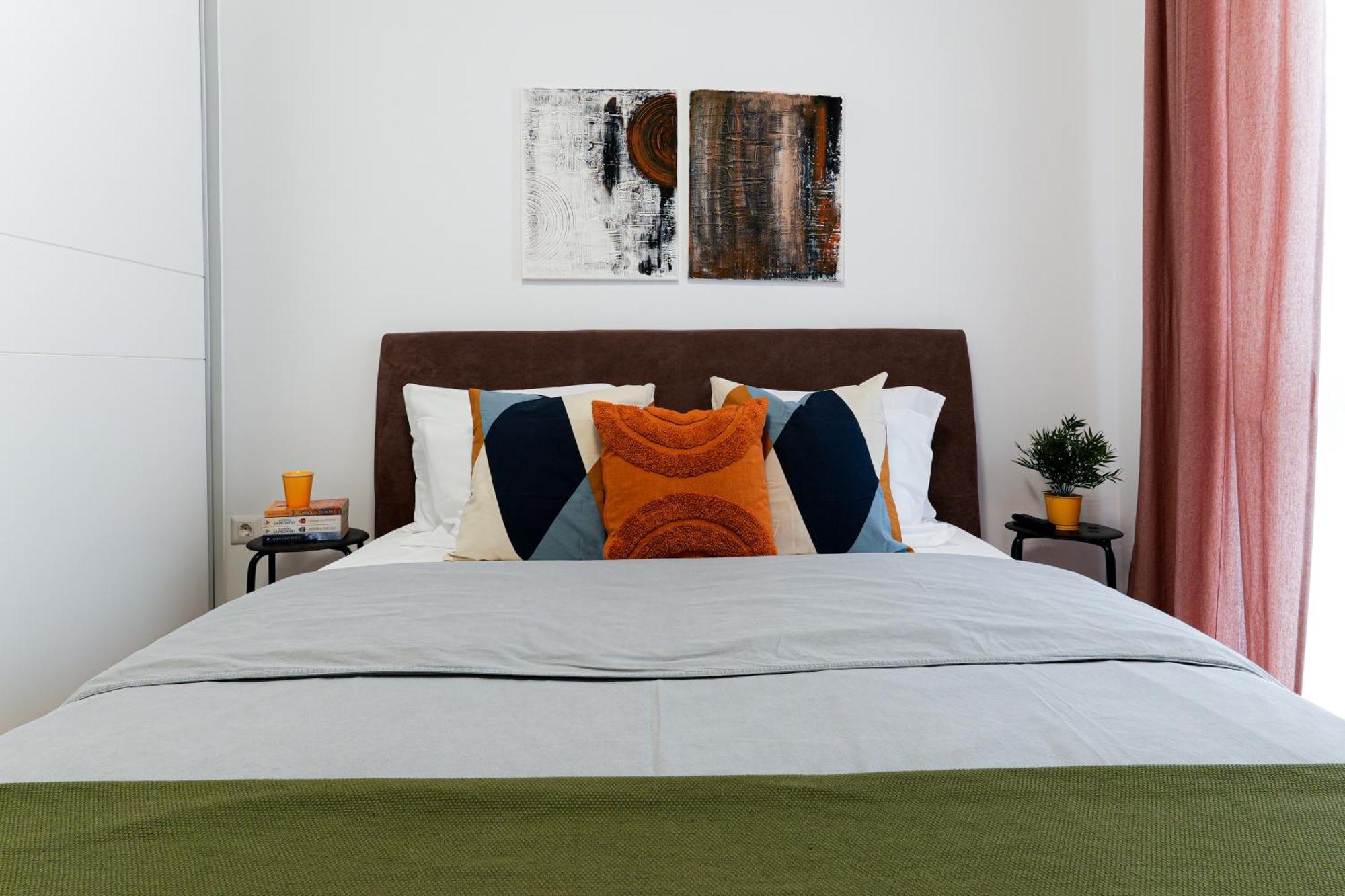 Amalia - Quiet 1Br Apartment With Parking & Wi-Fi Бухарест Экстерьер фото